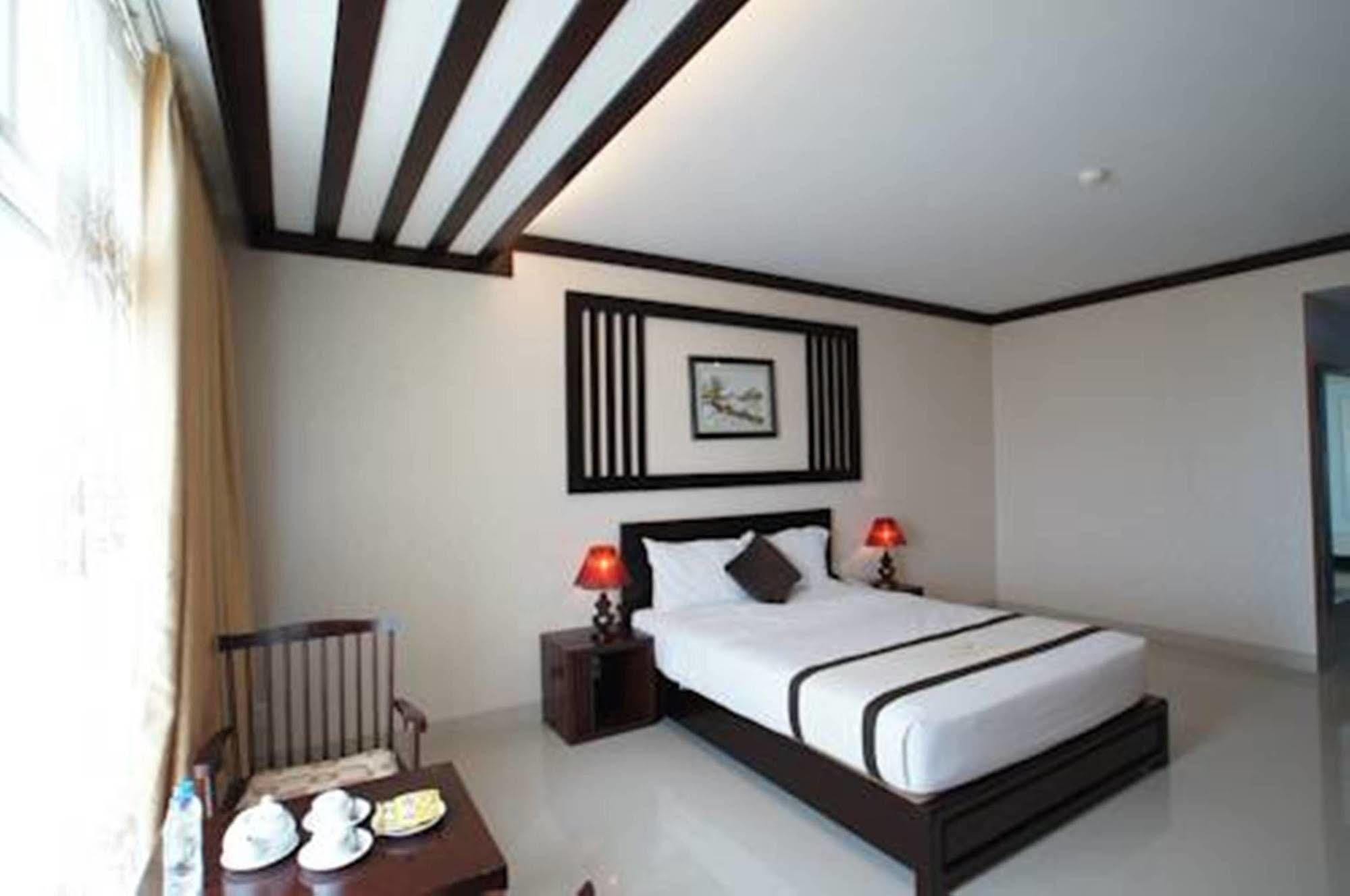 Kaya Hotel Tuy Hoa Exterior photo