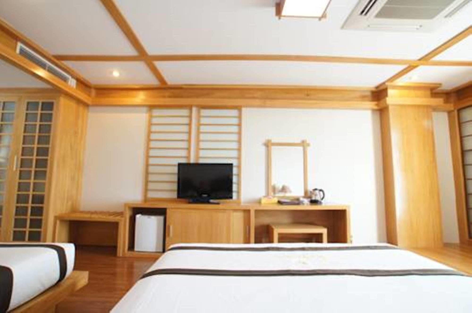 Kaya Hotel Tuy Hoa Exterior photo